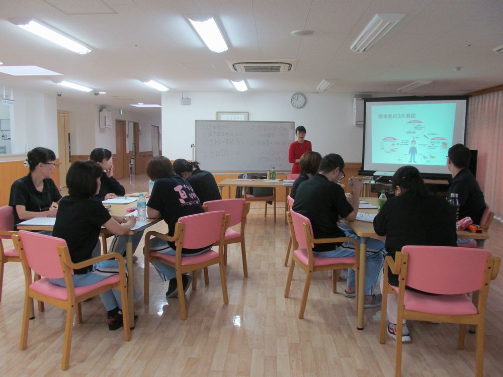 管理者研修は定期的におこなっております